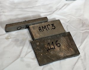 На мой взгляд, Д16 (горбуша от Г/К плиты) начала темнеть. АМГ3  чуть поткмнел, а титановый образец &quot;отмылся&quot; (7129 просмотров) <a class='original' href='./download/file.php?id=101955&mode=view' target=_blank>Загрузить оригинал (1.72 МБ)</a>