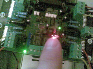 горит красный диод HL2 (4330 просмотров) <a class='original' href='./download/file.php?id=1020&mode=view' target=_blank>Загрузить оригинал (444.06 КБ)</a>