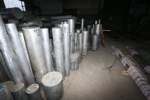 Пеньки алюминиевых и дюралюминиевых прутков. (4842 просмотра) <a class='original' href='./download/file.php?id=103541&mode=view' target=_blank>Загрузить оригинал (3.56 МБ)</a>