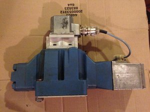 Сервоклапан (5148 просмотров) <a class='original' href='./download/file.php?id=103972&mode=view' target=_blank>Загрузить оригинал (1.38 МБ)</a>