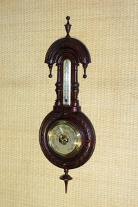 барометр домик.jpg (6737 просмотров) <a class='original' href='./download/file.php?id=106851&mode=view' target=_blank>Загрузить оригинал (315.79 КБ)</a>