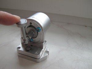 Шайба служит для частичной защиты от мусора и при упоре в края, она упирается в буртик корпуса, тем самым принимая нагрузку при сломе на себя (3603 просмотра) <a class='original' href='./download/file.php?id=10688&mode=view' target=_blank>Загрузить оригинал (1.33 МБ)</a>