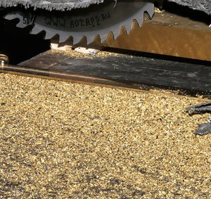 Можно и такие пластины нарезать. Но это для скоростной камеры делали. Обычно ленточкой режем. (3046 просмотров) <a class='original' href='./download/file.php?id=107789&mode=view' target=_blank>Загрузить оригинал (1.96 МБ)</a>