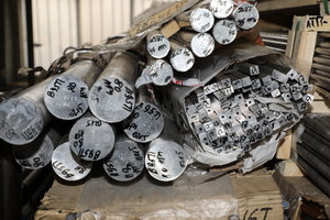 Квадратный пруток до сих пор не проник в сознание заказчиков. Цена и &quot;квадратить круг по старинке&quot; перевешивают квадрат. (5695 просмотров) <a class='original' href='./download/file.php?id=108420&mode=view' target=_blank>Загрузить оригинал (8.01 МБ)</a>