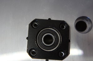 Плавающая опора - первый вариант. Все соосно (почти), но не тот диаметр. (3266 просмотров) <a class='original' href='./download/file.php?id=109425&mode=view' target=_blank>Загрузить оригинал (4.03 МБ)</a>