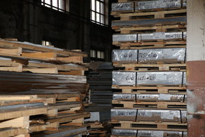 Плиты 6061Т651 (6061T6) упаковываются гораздо качественнее. Мехсвойства--почти Д16Т, только почти не ведёт, и гальваника лучше (5146 просмотров) <a class='original' href='./download/file.php?id=111887&mode=view' target=_blank>Загрузить оригинал (9.28 МБ)</a>