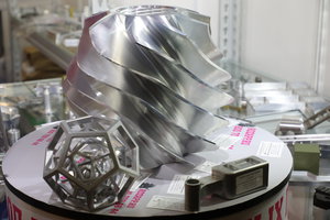 Эти дюралюминиевые штуки изготовил Александр Марков, г. Дубна. (5121 просмотр) <a class='original' href='./download/file.php?id=112077&mode=view' target=_blank>Загрузить оригинал (6.41 МБ)</a>