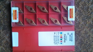 пластины SANDVIK VBMT 160404 по нерже 20 шт.(1000р за 10шт.)(хз откуда они у меня т.к. оправки нет) (6971 просмотр) <a class='original' href='./download/file.php?id=112186&mode=view' target=_blank>Загрузить оригинал (1.54 МБ)</a>