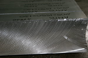 Торец алюминиевой плиты АМГ6 =205мм. Без нашей торцовки (3840 просмотров) <a class='original' href='./download/file.php?id=113315&mode=view' target=_blank>Загрузить оригинал (3.54 МБ)</a>