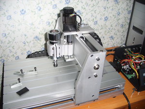 вот так выглядит станок и начинка БУ (4339 просмотров) <a class='original' href='./download/file.php?id=116462&mode=view' target=_blank>Загрузить оригинал (3.63 МБ)</a>