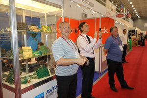 Мужчины-форумчане догадались, что данные мужики снимают на телефон (кого....) (18308 просмотров) <a class='original' href='./download/file.php?id=119302&mode=view' target=_blank>Загрузить оригинал (7.72 МБ)</a>