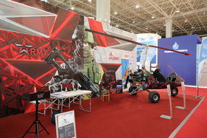 Экспозиция малой авиации в парке Патриот на АРМИЯ-2017 (18289 просмотров) <a class='original' href='./download/file.php?id=119311&mode=view' target=_blank>Загрузить оригинал (9.46 МБ)</a>