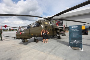 Фото с АРМИЯ-2017 (17905 просмотров) <a class='original' href='./download/file.php?id=119950&mode=view' target=_blank>Загрузить оригинал (7.11 МБ)</a>