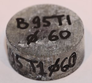 IMG_9038_ОБРАЗЕЦ ПРУТКА В95Т1 Ø60mm.JPG (10090 просмотров) <a class='original' href='./download/file.php?id=120988&mode=view' target=_blank>Загрузить оригинал (1020.51 КБ)</a>