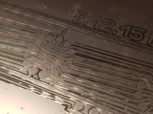 Верхняя середина платы, самая проблемная часть, видны явные следы недостаточной глубины прохода (10003 просмотра) <a class='original' href='./download/file.php?id=126750&mode=view' target=_blank>Загрузить оригинал (2.99 МБ)</a>