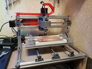 Общий вид, слева от станка стоит 3D принтер, наводок вроде бы нет, да и во время работы был отключен. (10003 просмотра) <a class='original' href='./download/file.php?id=126753&mode=view' target=_blank>Загрузить оригинал (4.09 МБ)</a>