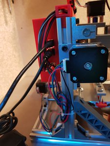 Укладкой кабелей пока что особенно не занимался потому что далее предстоит установка концевиков XYZ, но рабочей платформе ничего не мешает. (10003 просмотра) <a class='original' href='./download/file.php?id=126757&mode=view' target=_blank>Загрузить оригинал (2.56 МБ)</a>