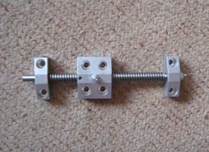 такая трапеция, втулки на концах прослаблены.... (3951 просмотр) <a class='original' href='./download/file.php?id=12815&mode=view' target=_blank>Загрузить оригинал (403.3 КБ)</a>