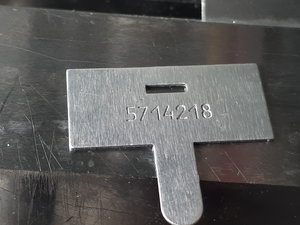 Сейчас граверую в 1 проход ошибка пракически не заметна, но хотелось бы граверовать и более длинные надписи и не по одной детали. (2574 просмотра) <a class='original' href='./download/file.php?id=129584&mode=view' target=_blank>Загрузить оригинал (2.73 МБ)</a>