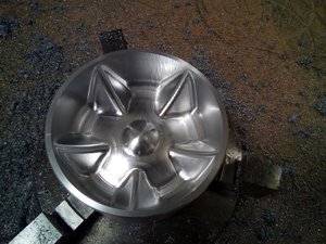 чистовая обработка. Фреза шар 6мм. S13000, F500, дискрет 0,25мм, СОЖ - ВД40. (3776 просмотров) <a class='original' href='./download/file.php?id=130329&mode=view' target=_blank>Загрузить оригинал (235.21 КБ)</a>