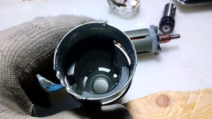 при установке подшипника, его тянут к себе магниты.. пришлось пустить в ход пинцет.. (3031 просмотр) <a class='original' href='./download/file.php?id=130645&mode=view' target=_blank>Загрузить оригинал (1.96 МБ)</a>