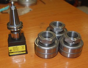 ISO20-ER16-35L + половинки ходовых гаек. (5491 просмотр) <a class='original' href='./download/file.php?id=13127&mode=view' target=_blank>Загрузить оригинал (59.56 КБ)</a>