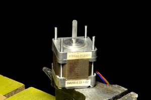 вал шагового двигателя пришлось обработать напильником.jpg (5282 просмотра) <a class='original' href='./download/file.php?id=1319&mode=view' target=_blank>Загрузить оригинал (127.66 КБ)</a>