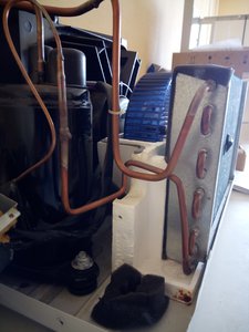 Одна трубка вроде попадает в емкость сверху, как лучше изогнуть вторую, которая переходит в тонкую (а то чего то страшновато)? (8095 просмотров) <a class='original' href='./download/file.php?id=133920&mode=view' target=_blank>Загрузить оригинал (1.21 МБ)</a>