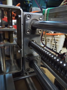 Крепление линейных подшипников (3085 просмотров) <a class='original' href='./download/file.php?id=135242&mode=view' target=_blank>Загрузить оригинал (6.88 МБ)</a>