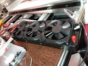 шпиндель охлаждаеться водянкой, радиатор 360мм. (4572 просмотра) <a class='original' href='./download/file.php?id=135613&mode=view' target=_blank>Загрузить оригинал (4.19 МБ)</a>