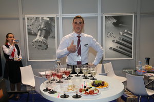 H55R7321.JPG (13261 просмотр) <a class='original' href='./download/file.php?id=139159&mode=view' target=_blank>Загрузить оригинал (8.31 МБ)</a>