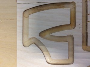 Здесь уехала нижняя кромка, но в других буквах все ровно на линии, и в другой такой же букве косяка нет... (3805 просмотров) <a class='original' href='./download/file.php?id=139457&mode=view' target=_blank>Загрузить оригинал (1.63 МБ)</a>