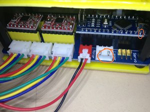 Прозвони 11 пин с колодкой, контакт который получится цифровой +5в. Ну и минус нужен. (4742 просмотра) <a class='original' href='./download/file.php?id=140969&mode=view' target=_blank>Загрузить оригинал (2.07 МБ)</a>