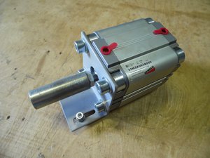 SAM_1748.JPG (2591 просмотр) <a class='original' href='./download/file.php?id=142119&mode=view' target=_blank>Загрузить оригинал (417.38 КБ)</a>