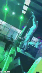 ezgif_com-add-text_85.gif (3415 просмотров) <a class='original' href='./download/file.php?id=147652&mode=view' target=_blank>Загрузить оригинал (19.85 МБ)</a>