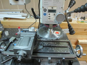 таким диском отпиливаю, вручную довольно быстро (2221 просмотр) <a class='original' href='./download/file.php?id=15137&mode=view' target=_blank>Загрузить оригинал (2.15 МБ)</a>