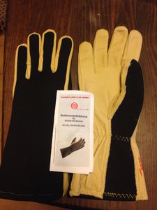 перчатки 1.jpg (3117 просмотров) <a class='original' href='./download/file.php?id=151633&mode=view' target=_blank>Загрузить оригинал (568.96 КБ)</a>