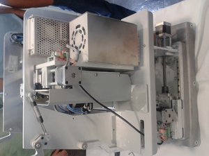 С боку, видна ось Х на литом каркасе. (12490 просмотров) <a class='original' href='./download/file.php?id=15321&mode=view' target=_blank>Загрузить оригинал (1.65 МБ)</a>