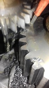 режет.jpg (9546 просмотров) <a class='original' href='./download/file.php?id=153246&mode=view' target=_blank>Загрузить оригинал (132.58 КБ)</a>