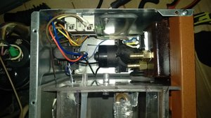 Насос, соединения, снизу электроника. (3261 просмотр) <a class='original' href='./download/file.php?id=157721&mode=view' target=_blank>Загрузить оригинал (2.62 МБ)</a>