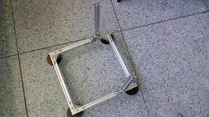 рама, усиленная уголками - вид сверху (17438 просмотров) <a class='original' href='./download/file.php?id=162781&mode=view' target=_blank>Загрузить оригинал (2.88 МБ)</a>