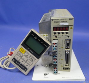 Серва + пульт.jpg (3179 просмотров) <a class='original' href='./download/file.php?id=1631&sid=695d1a8513e3dac7278b8d2b4ead3998&mode=view' target=_blank>Загрузить оригинал (98.73 КБ)</a>