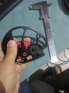 полукруглый паз вокруг шпенька внутри детали (3348 просмотров) <a class='original' href='./download/file.php?id=166258&mode=view' target=_blank>Загрузить оригинал (26.24 КБ)</a>