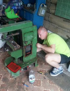 Снимаю нижнюю плиту (4968 просмотров) <a class='original' href='./download/file.php?id=167959&mode=view' target=_blank>Загрузить оригинал (80.35 КБ)</a>