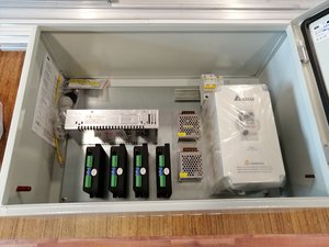 Шкаф управления ЧПУ_1.jpg (6016 просмотров) <a class='original' href='./download/file.php?id=168114&mode=view' target=_blank>Загрузить оригинал (1.53 МБ)</a>