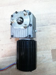 мотор-редуктор (1940 просмотров) <a class='original' href='./download/file.php?id=168861&mode=view' target=_blank>Загрузить оригинал (2.53 МБ)</a>