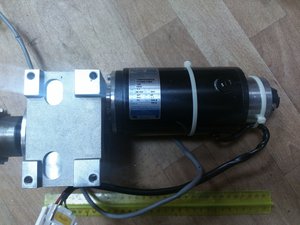 коллекторный сервомотор, есть тормоз (1924 просмотра) <a class='original' href='./download/file.php?id=168877&mode=view' target=_blank>Загрузить оригинал (2.72 МБ)</a>