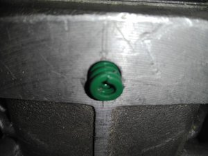 сверху ставим планку с болтом М8 для поджима пружины (2295 просмотров) <a class='original' href='./download/file.php?id=168977&mode=view' target=_blank>Загрузить оригинал (3.07 МБ)</a>