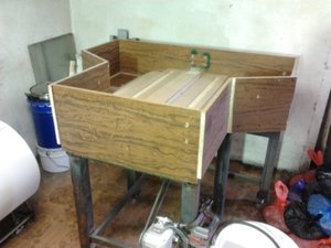 Корыто сделал из старого шкафа) (25450 просмотров) <a class='original' href='./download/file.php?id=17538&sid=410e99635655cb18c526c2f469ffe1fe&mode=view' target=_blank>Загрузить оригинал (85 КБ)</a>