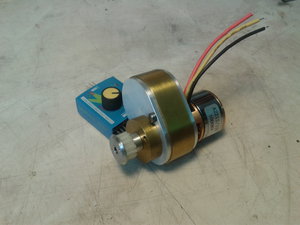 в сборе с позолотой,с этим моторчиком  <br />знаю сикока будет крутиться изделие (16035 просмотров) <a class='original' href='./download/file.php?id=176561&sid=931fa7b6d15bc2613366e19070e295c5&mode=view' target=_blank>Загрузить оригинал (1.03 МБ)</a>